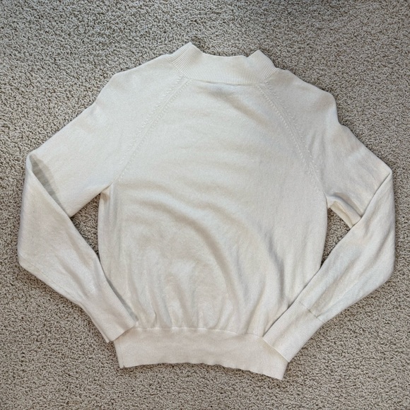 Everlane Cream Turtleneck Sweater - Picture 2 of 6